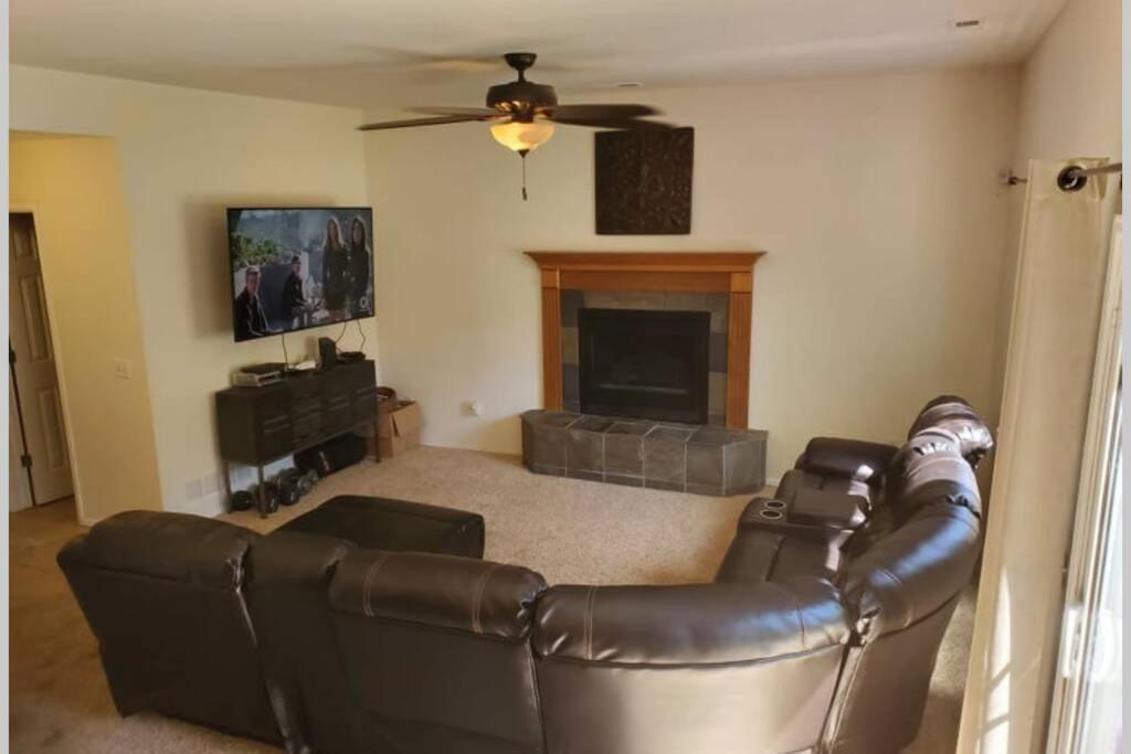 2 Master Suites/3 King Beds/4 Bath/Mins To Airport Colorado Springs Eksteriør billede